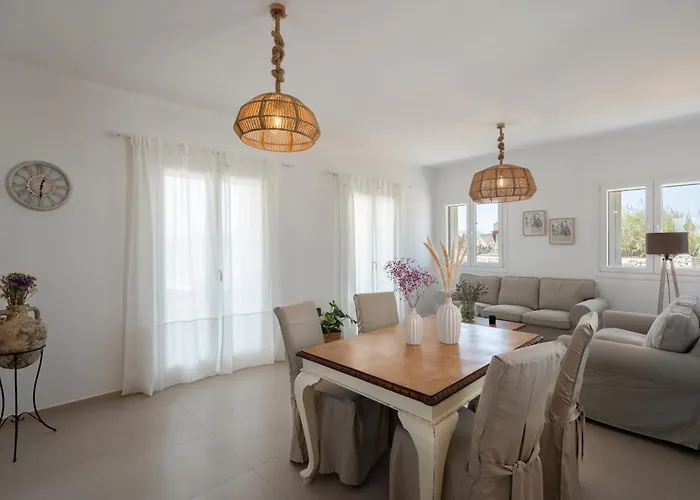 Santa Maria Mare Villa Naousa (Paros)