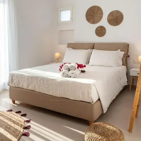 Santa Maria Mare Villa Náoussa