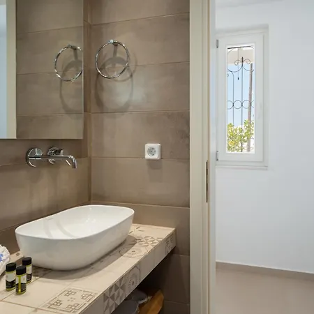 וילה Santa Maria Mare נאוסה