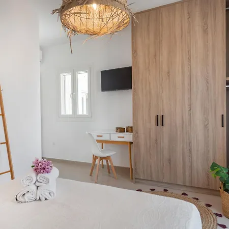 Santa Maria Mare * נאוסה