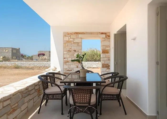 Santa Maria Mare Villa Naoussa