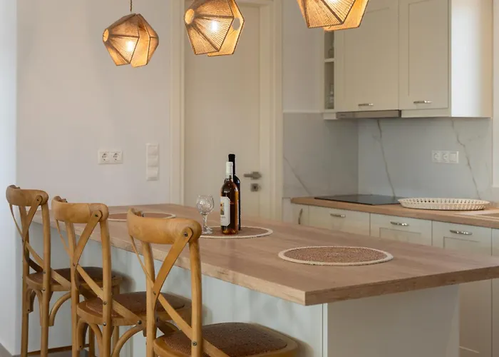 Santa Maria Mare Naoussa